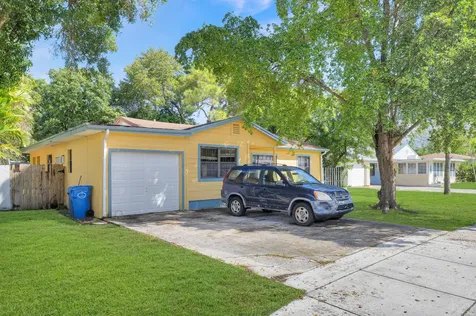 713 Ne 35th Street Oakland Park FL 33334