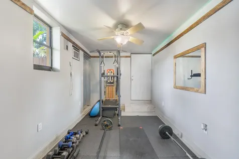 713 Ne 35th Street Oakland Park FL 33334