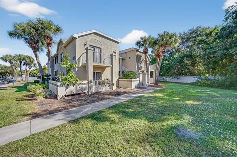 1679 Se Green Acres Circle Port Saint Lucie FL 34952