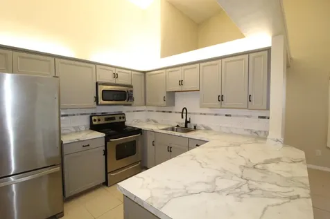 2519 SE Tropical East Circle Port Saint Lucie FL 34952