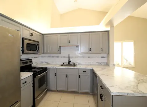 2519 SE Tropical East Circle Port Saint Lucie FL 34952