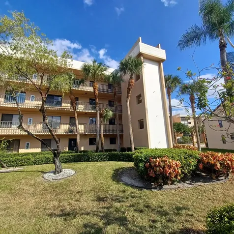 4820 Lucerne Lakes Boulevard Lake Worth FL 33467