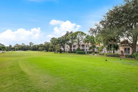 802 Muirfield Court Jupiter FL 33458