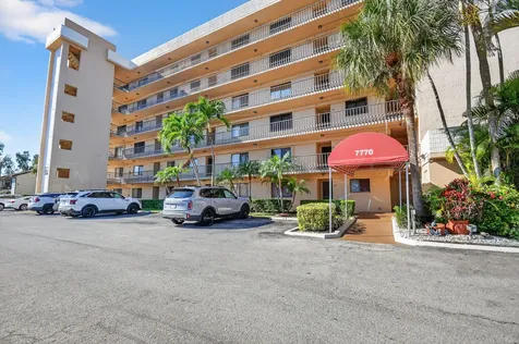 7770 Tahiti Lane Lake Worth FL 33467