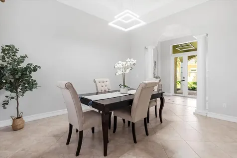 1254 River Reach Drive Vero Beach FL 32967