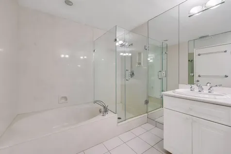 240 Captains Walk Delray Beach FL 33483