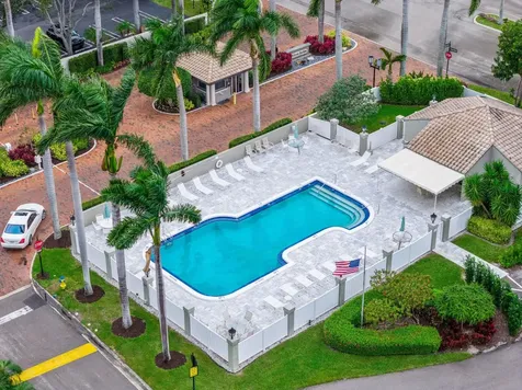 240 Captains Walk Delray Beach FL 33483