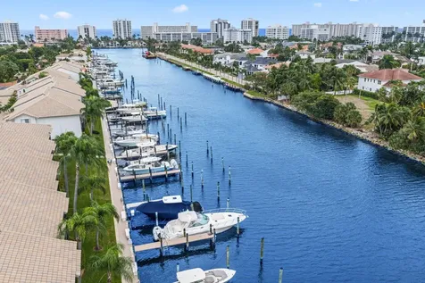 240 Captains Walk Delray Beach FL 33483