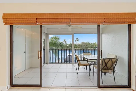 240 Captains Walk Delray Beach FL 33483
