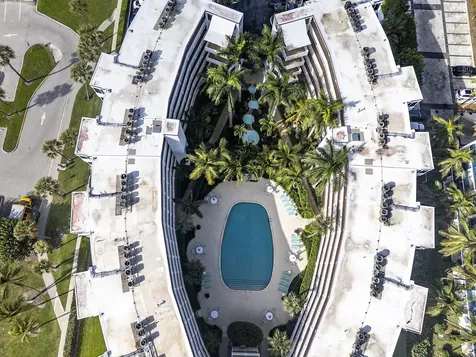 2850 S Ocean Boulevard Palm Beach FL 33480