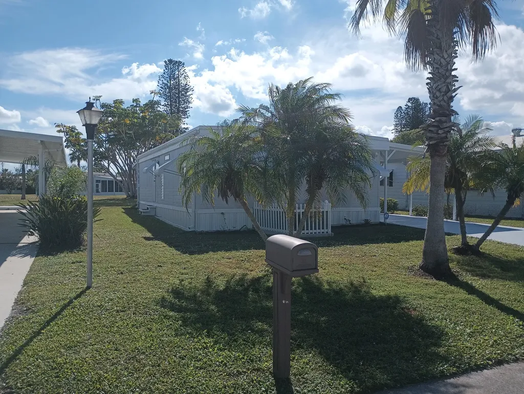 31 Huarte Way Port Saint Lucie FL 34952