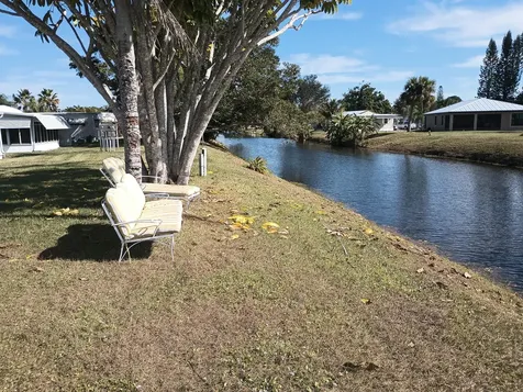 31 Huarte Way Port Saint Lucie FL 34952