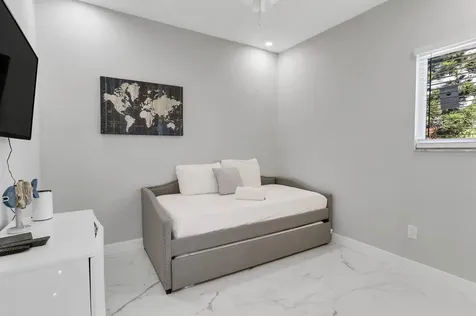 2019 NE 14th Court Fort Lauderdale FL 33304