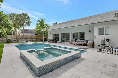 2019 NE 14th Court Fort Lauderdale FL 33304