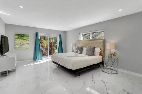 2019 NE 14th Court Fort Lauderdale FL 33304