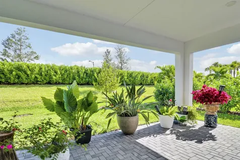 12159 Sw Ameresque Way Port Saint Lucie FL 34987