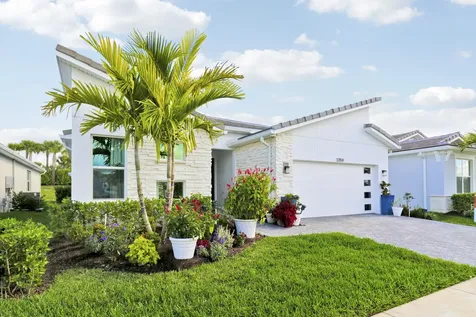 12159 Sw Ameresque Way Port Saint Lucie FL 34987