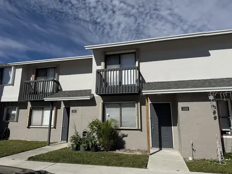 2103 Wharf Lane Greenacres FL 33463
