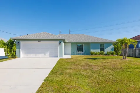 2213 Sw Salmon Road Port Saint Lucie FL 34953