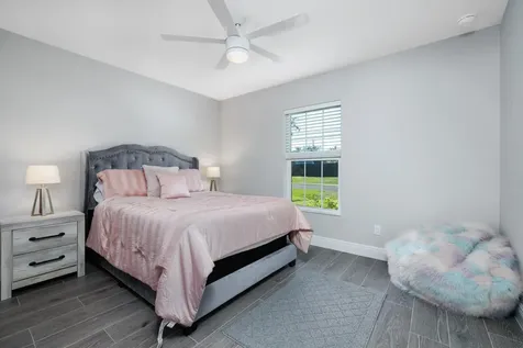 2213 Sw Salmon Road Port Saint Lucie FL 34953