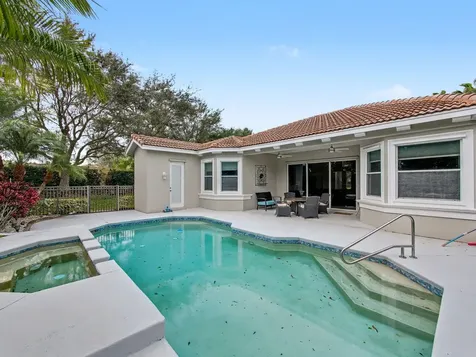 9222 Champions Way Port Saint Lucie FL 34987