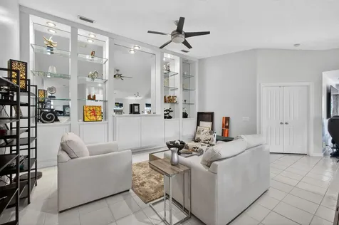 4153 Royal Oak Drive Palm Beach Gardens FL 33410