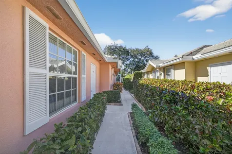 4153 Royal Oak Drive Palm Beach Gardens FL 33410