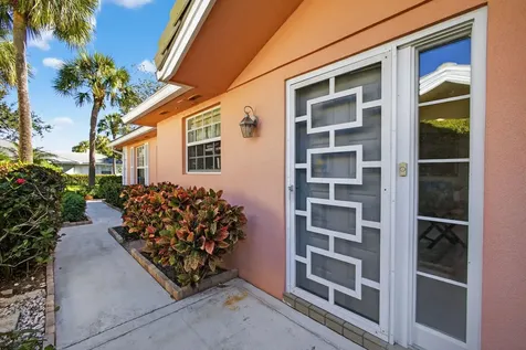 4153 Royal Oak Drive Palm Beach Gardens FL 33410