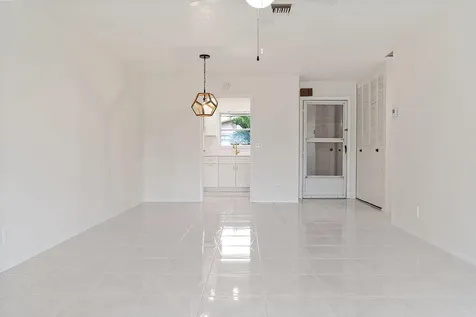 2557 Dudley Drive West Palm Beach FL 33415