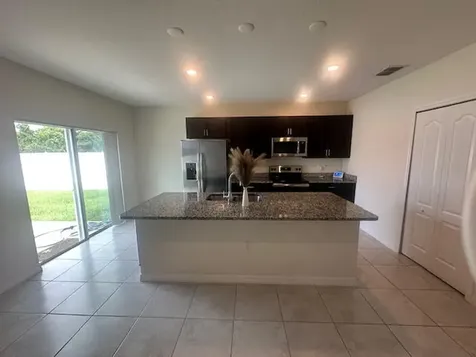 971 SW Nichols Terrace Port Saint Lucie FL 34953