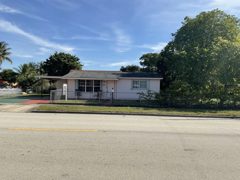 2100 Mercer Avenue West Palm Beach FL 33401