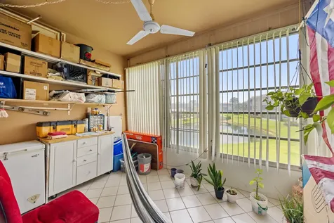 3405 Nw 48 Avenue Lauderdale Lakes FL 33319