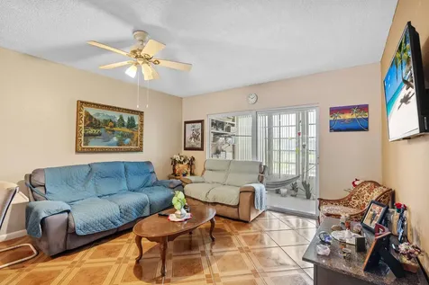3405 Nw 48 Avenue Lauderdale Lakes FL 33319