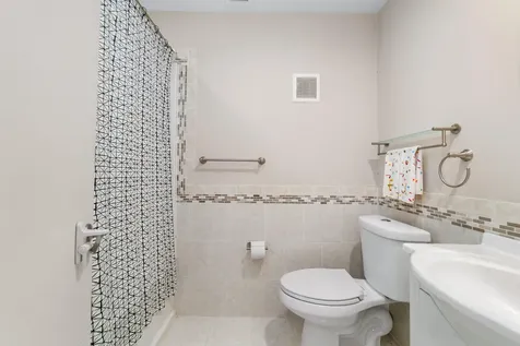 1060 Cedar Creek Way Davie FL 33325