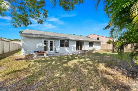 1060 Cedar Creek Way Davie FL 33325