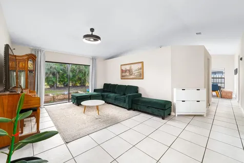 1060 Cedar Creek Way Davie FL 33325