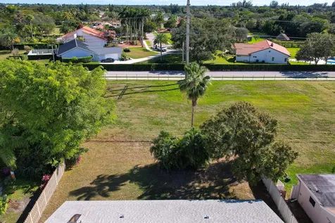 1060 Cedar Creek Way Davie FL 33325