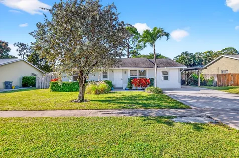 4896 Neros Circle Lake Worth FL 33463