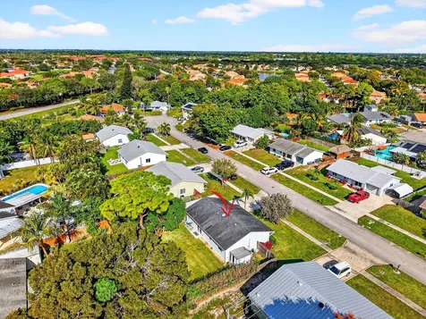 4896 Neros Circle Lake Worth FL 33463