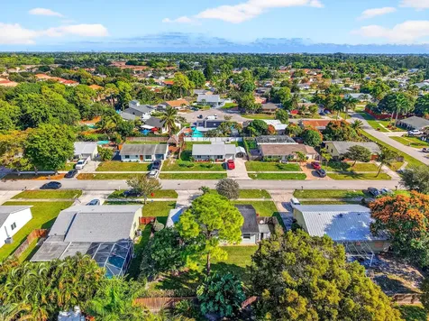 4896 Neros Circle Lake Worth FL 33463