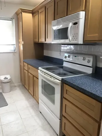 912 S South Drive Delray Beach FL 33445