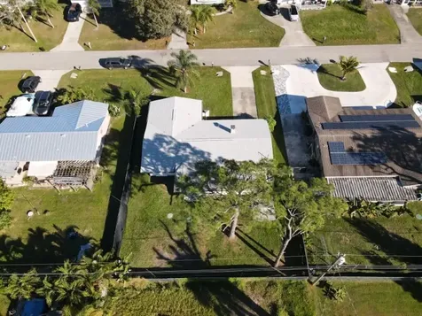 408 E Coconut Avenue Port Saint Lucie FL 34952