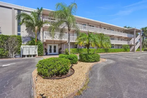 311 E Ocean Avenue Lantana FL 33462