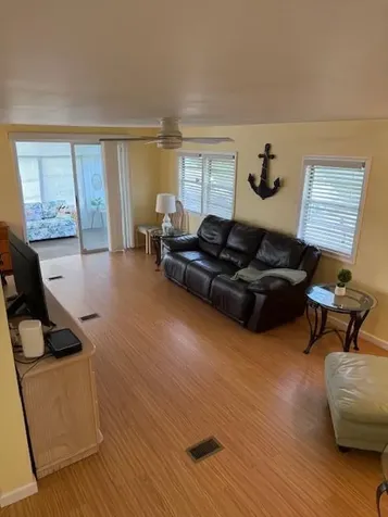 8217 Se Swan Avenue Hobe Sound FL 33455