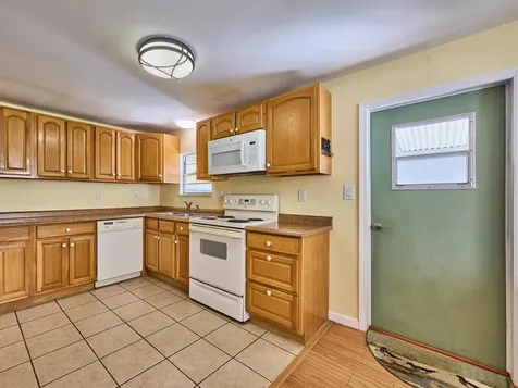 8217 Se Swan Avenue Hobe Sound FL 33455