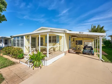 8217 Se Swan Avenue Hobe Sound FL 33455