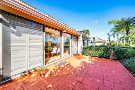 6858 Fountains Circle Lake Worth FL 33467