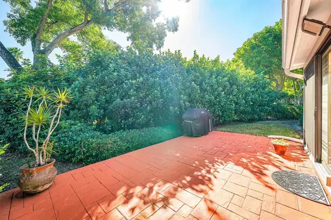 6858 Fountains Circle Lake Worth FL 33467