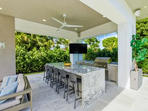 2210 NE 3rd Avenue Avenue Delray Beach FL 33444
