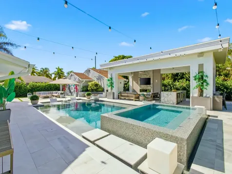 2210 NE 3rd Avenue Avenue Delray Beach FL 33444
